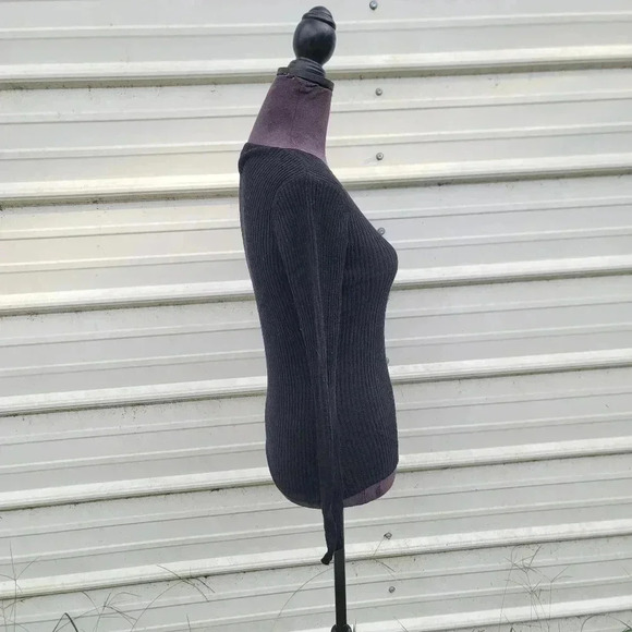 Banana Republic V-Neck 100% Merino Wool Ribbed Sweater Black Stretch Sz M - Picture 3 of 7